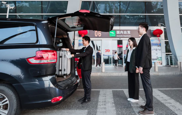（深圳機(jī)場(chǎng)接送專(zhuān)車(chē)）深圳寶安機(jī)場(chǎng)的搬運(yùn)工