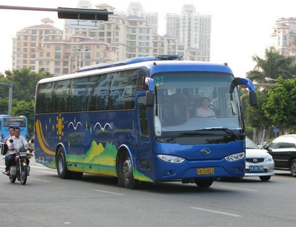 沒體驗(yàn)企業(yè)班車租賃你就不會知道這些好處（企業(yè)班車）